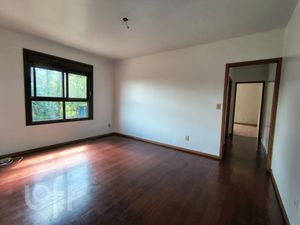 Image 1 - 917498