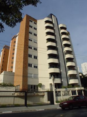 Image 1 - 917507