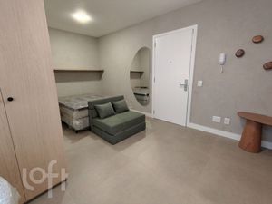 Image 3 - 917510