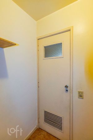 Image 7 - 917514