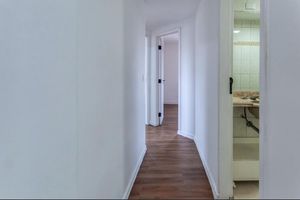 Image 5 - 917522