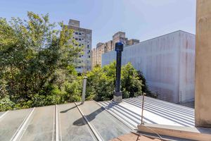 Image 32 - 917523
