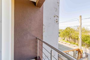 Image 38 - 917523