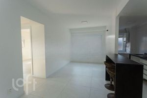Image 1 - 917524