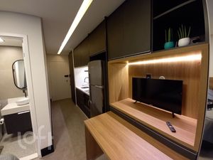 Image 3 - 917551