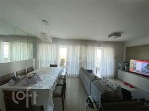 Image 13 - 917552
