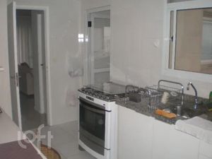 Image 4 - 917552
