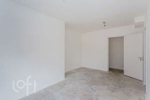 Image 37 - 917564