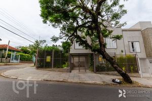 Image 33 - 917588