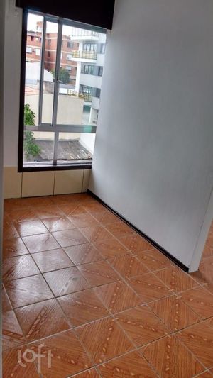 Image 2 - 917605