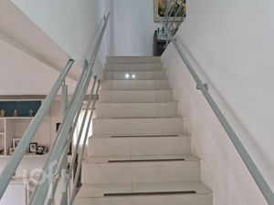 Image 9 - 917610