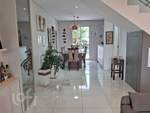 Image 19 - 917610