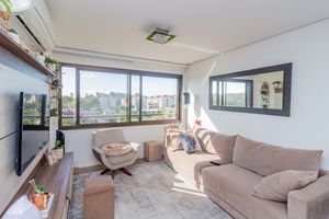 Image 1 - 917626
