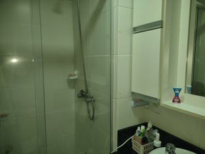 Image 10 - 917626