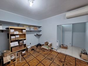Image 9 - 917631