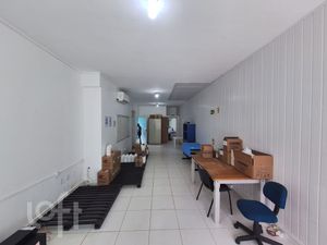 Image 13 - 917631