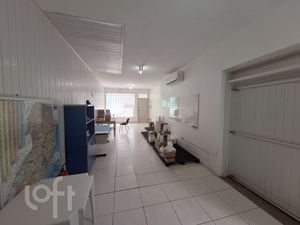 Image 31 - 917631
