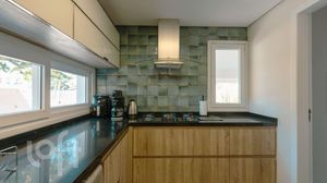 Image 13 - 917638