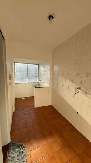 Image 21 - 917670