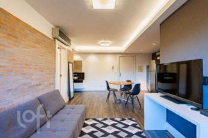 Image 4 - 917672
