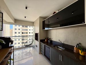 Image 5 - 917683