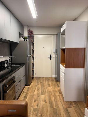 Image 3 - 917684