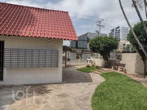 Image 24 - 917685