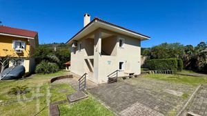 Image 32 - 917687