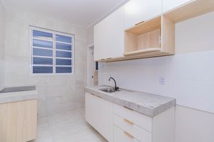 Image 19 - 917717
