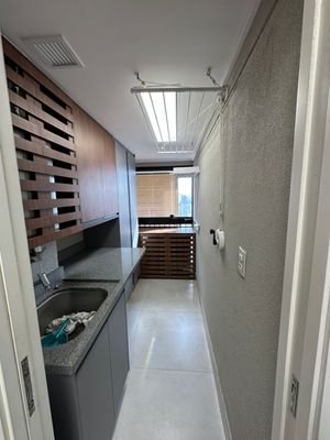 Image 32 - 917728