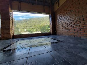 Image 6 - 917731