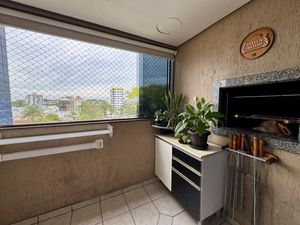 Image 1 - 917732