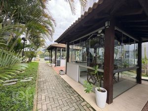 Image 6 - 917744
