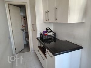 Image 7 - 917747