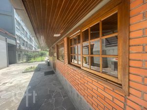 Image 22 - 917756