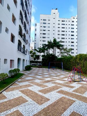 Image 35 - 917760