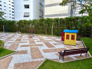 Image 38 - 917760