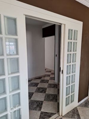 Image 3 - 917780