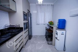 Image 9 - 917781