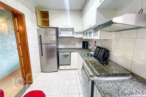 Image 4 - 917783