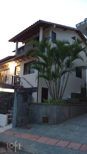 Image 7 - 917787