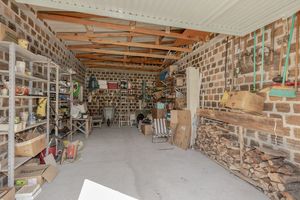 Image 14 - 917794