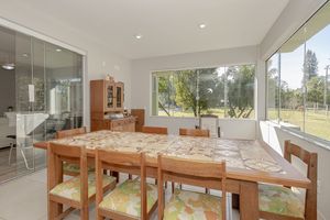 Image 3 - 917794