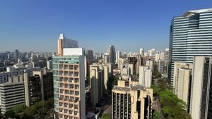 Image 8 - 917799