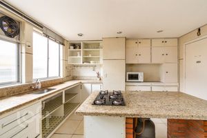 Image 12 - 917801