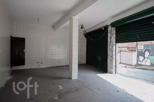 Image 28 - 917805