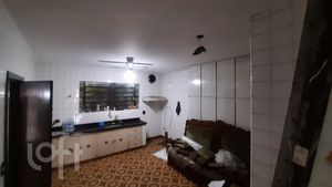 Image 1 - 917812
