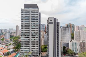Image 28 - 917818
