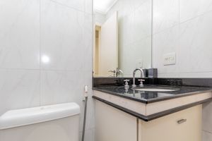 Image 39 - 917818