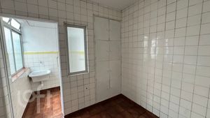 Image 4 - 917827